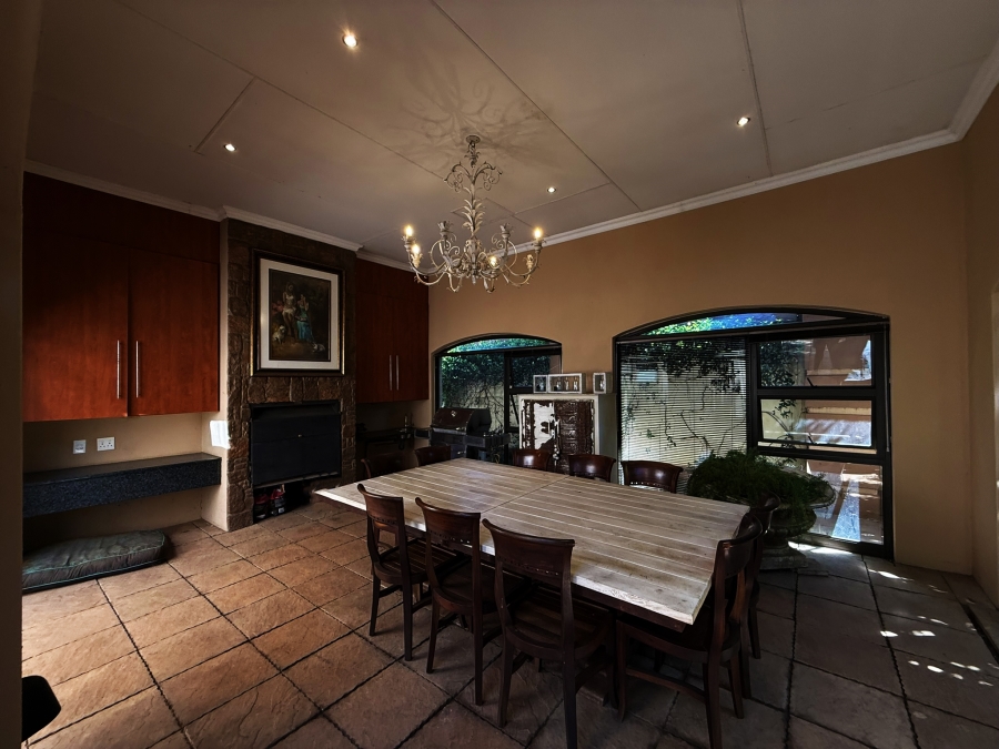 To Let 4 Bedroom Property for Rent in Van Der Hoff Park North West
